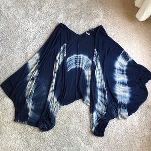 FOREVER 21 BLEU TIE DYE SHAWL/COVERUP